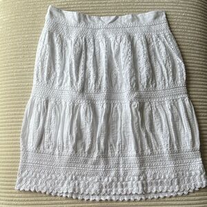 Studio West Apparel Elegant White Lace Skirt in Size M